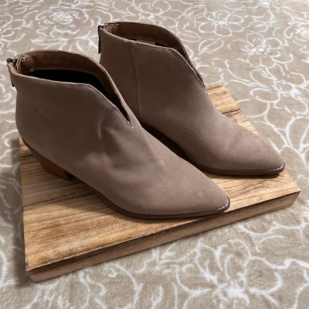 Blondo Tan Ankle Boots